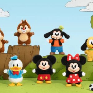 Chaveiro na Caixa Mickey ou Amigos - Family Cute Together Pop Mart Pelúcia Surpresa