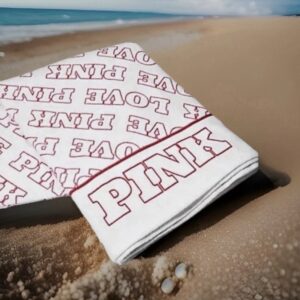 Toalha de Praia / Banho Victorias Secret Love PINK