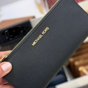 Carteira Michael Kors Preta com zíper