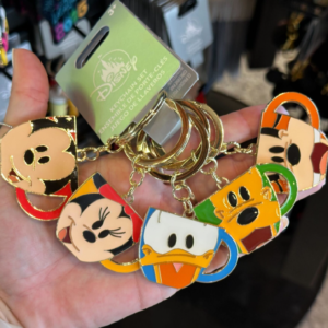 Kit de Chaveiros Disney Store Metal Xícaras Personagens
